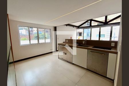Apartamento à venda com 200m², 3 quartos e sem vagaCobertura 