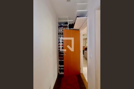 Apartamento à venda com 200m², 3 quartos e sem vagaCorredor