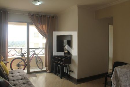 Sala de apartamento à venda com 3 quartos, 69m² em Vila Isa, São Paulo