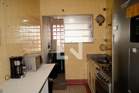 Apartamento à venda com 100m², 2 quartos e sem vagaCozinha e Área de Serviço