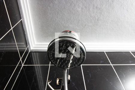 Casa à venda com 180m², 3 quartos e 2 vagasChuveiro