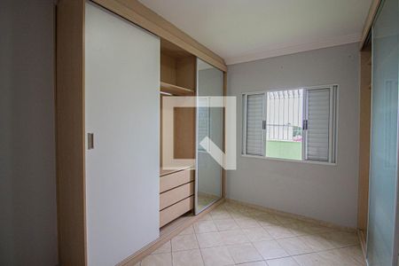 Casa à venda com 180m², 3 quartos e 2 vagasQuarto 2