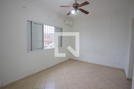 Casa à venda com 180m², 3 quartos e 2 vagasSuite
