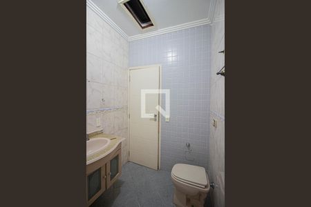 Casa à venda com 180m², 3 quartos e 2 vagasBanheiro