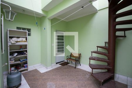 Casa à venda com 180m², 3 quartos e 2 vagasÁrea Externa