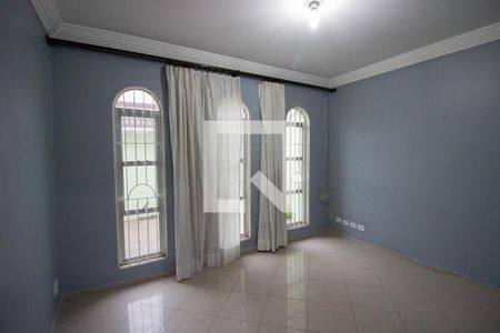 Sala de casa à venda com 3 quartos, 180m² em Vila Giordano, São Paulo
