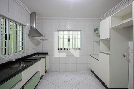 Casa à venda com 180m², 3 quartos e 2 vagasCozinha