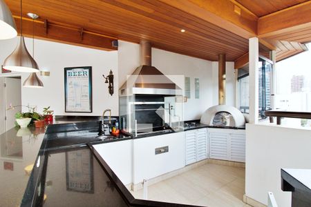 Apartamento à venda com 600m², 4 quartos e 5 vagasCobertura