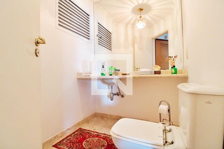 Apartamento à venda com 600m², 4 quartos e 5 vagasLavabo