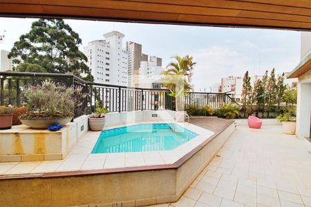 Apartamento à venda com 600m², 4 quartos e 5 vagasCobertura