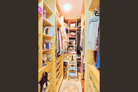 Apartamento à venda com 600m², 4 quartos e 5 vagasCloset da Suíte 1