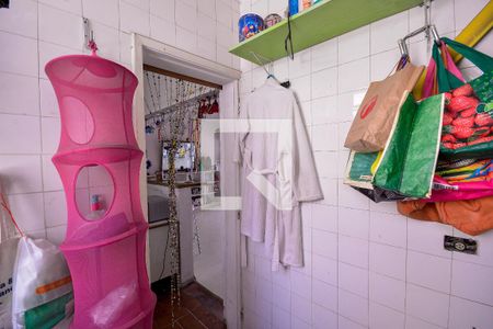 Apartamento para alugar com 60m², 2 quartos e sem vagaArea de Serviço