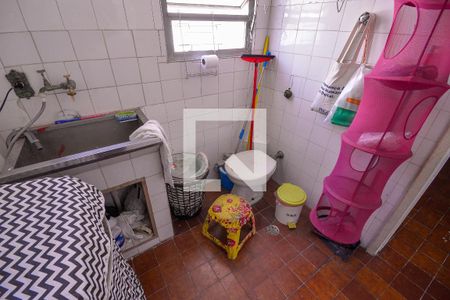 Apartamento para alugar com 60m², 2 quartos e sem vagaArea de Serviço
