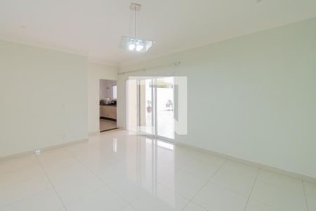 Casa de condomínio para alugar com 318m², 4 quartos e 4 vagasSala de Jantar