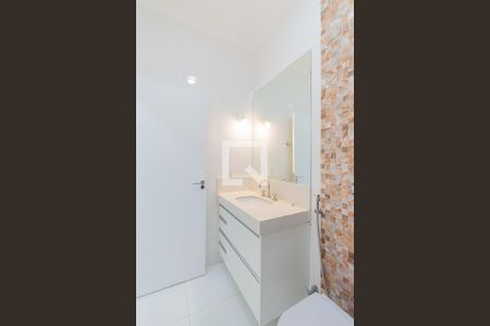 Casa de condomínio para alugar com 318m², 4 quartos e 4 vagasBanheiro da Suíte 1