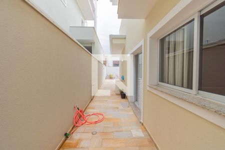 Casa de condomínio para alugar com 318m², 4 quartos e 4 vagasCorredor