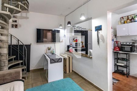 Casa à venda com 159m², 3 quartos e 2 vagasEdícula - Sala