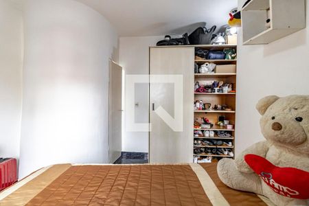 Casa à venda com 159m², 3 quartos e 2 vagasEdícula - Quarto 03 Suíte