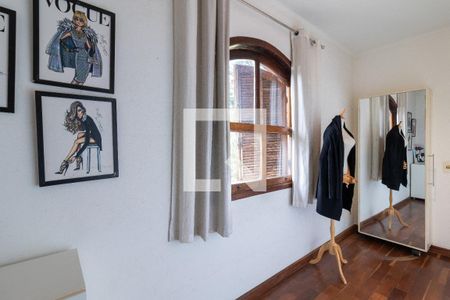 Casa à venda com 700m², 3 quartos e 6 vagasQuarto 2