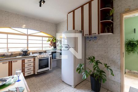 Casa à venda com 700m², 3 quartos e 6 vagasCozinha