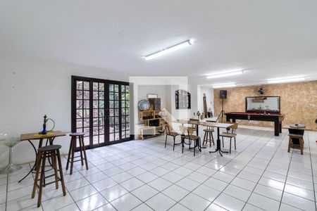 Casa à venda com 700m², 3 quartos e 6 vagasSalão de Festas