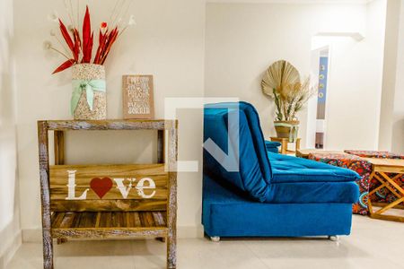 Sala de apartamento para alugar com 2 quartos, 86m² em Canto do Forte, Praia Grande