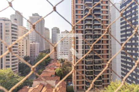 Apartamento para alugar com 200m², 4 quartos e 2 vagas Apartamento para alugar com 200m², 4 quartos e 2 vagasVista