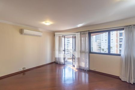 Apartamento para alugar com 200m², 4 quartos e 2 vagas Apartamento para alugar com 200m², 4 quartos e 2 vagasSala