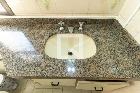 Apartamento para alugar com 200m², 4 quartos e 2 vagas Apartamento para alugar com 200m², 4 quartos e 2 vagasBanheiro Social