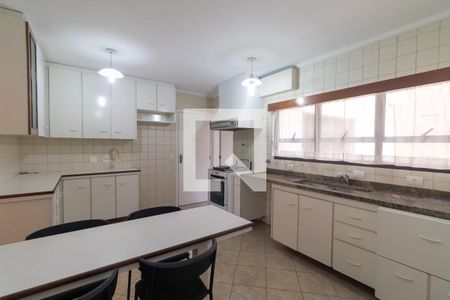 Apartamento para alugar com 200m², 4 quartos e 2 vagas Apartamento para alugar com 200m², 4 quartos e 2 vagasCozinha