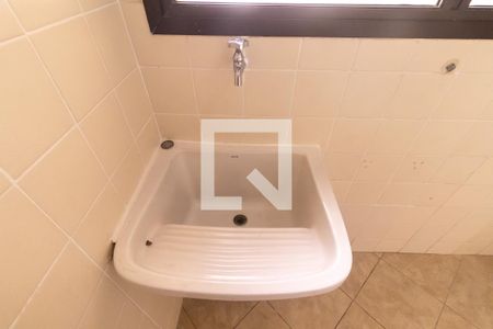 Apartamento para alugar com 200m², 4 quartos e 2 vagas Apartamento para alugar com 200m², 4 quartos e 2 vagasÁrea de Serviço