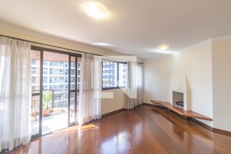 Apartamento para alugar com 200m², 4 quartos e 2 vagas Apartamento para alugar com 200m², 4 quartos e 2 vagasSala