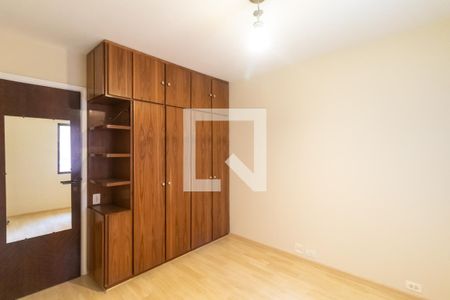 Apartamento para alugar com 200m², 4 quartos e 2 vagas Apartamento para alugar com 200m², 4 quartos e 2 vagasSuíte 2