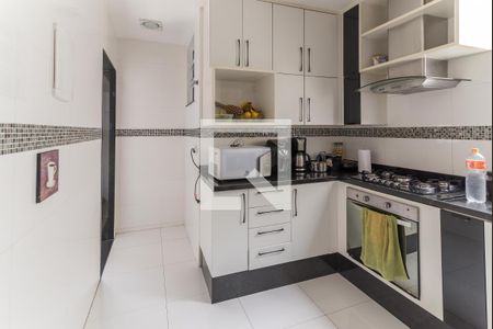Apartamento à venda com 130m², 3 quartos e sem vaga Apartamento à venda com 130m², 3 quartos e sem vagaCozinha
