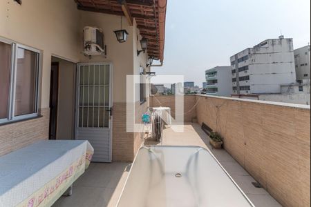 Apartamento à venda com 130m², 3 quartos e sem vaga Apartamento à venda com 130m², 3 quartos e sem vagaTerraço