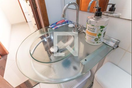Apartamento à venda com 130m², 3 quartos e sem vaga Apartamento à venda com 130m², 3 quartos e sem vagaBanheiro social