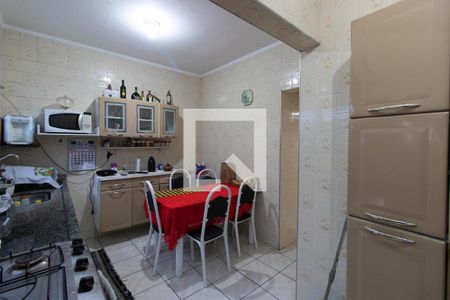 Casa à venda com 130m², 3 quartos e 2 vagasCozinha