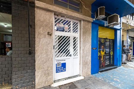 Apartamento à venda com 40m², 1 quarto e sem vaga Apartamento à venda com 40m², 1 quarto e sem vagaFachada e portaria