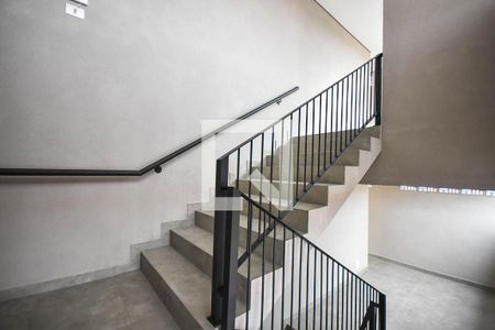 Apartamento para alugar com 39m², 1 quarto e 1 vagaEscada de acesso