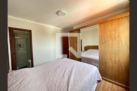 Apartamento à venda com 206m², 5 quartos e 3 vagasQuarto