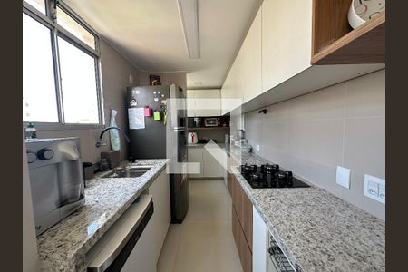 Apartamento à venda com 206m², 5 quartos e 3 vagasCozinha