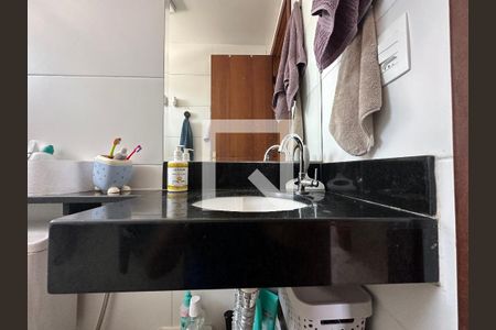 Apartamento à venda com 206m², 5 quartos e 3 vagasBanheiro