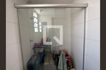 Apartamento à venda com 206m², 5 quartos e 3 vagasBanheiro de Serviço