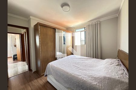 Apartamento à venda com 206m², 5 quartos e 3 vagasQuarto