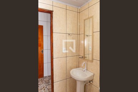 Banheiro Social de casa à venda com 3 quartos, 154m² em Taboão, Diadema