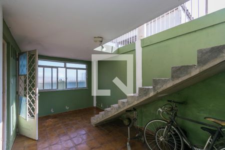 Casa à venda com 800m², 5 quartos e 3 vagasVaranda de acesso 2