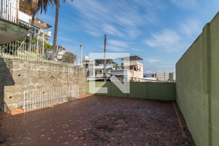 Casa à venda com 800m², 5 quartos e 3 vagasVaranda da entrada