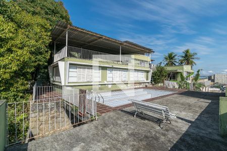 Casa à venda com 800m², 5 quartos e 3 vagasPátio da piscina