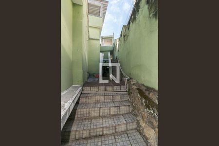 Casa à venda com 800m², 5 quartos e 3 vagasAcesso lateral da casa