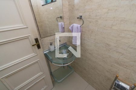 Casa à venda com 800m², 5 quartos e 3 vagasLavabo